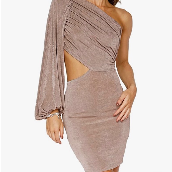 Dress - Picture 3 of 3